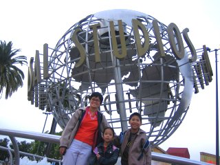 Photo of Universal Studios globe