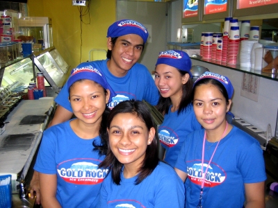 Crew of Cold Rock at The Fort